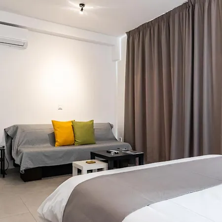 Pagani - Luxury A2 Apartment Kalamata